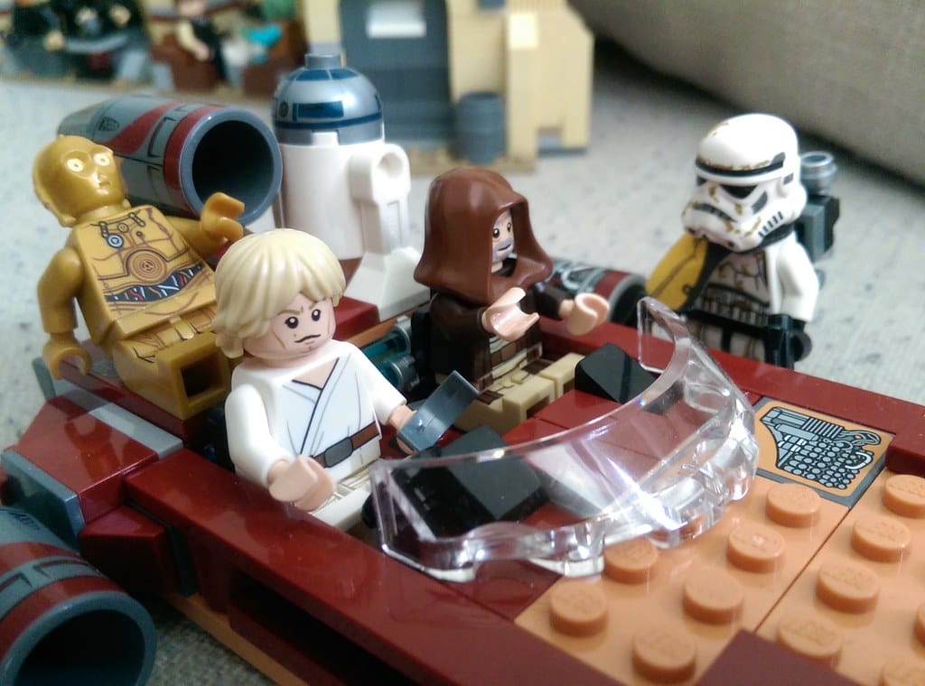 Lego scene from Star Wars "these aren't the droids you're looking for" credit flickr