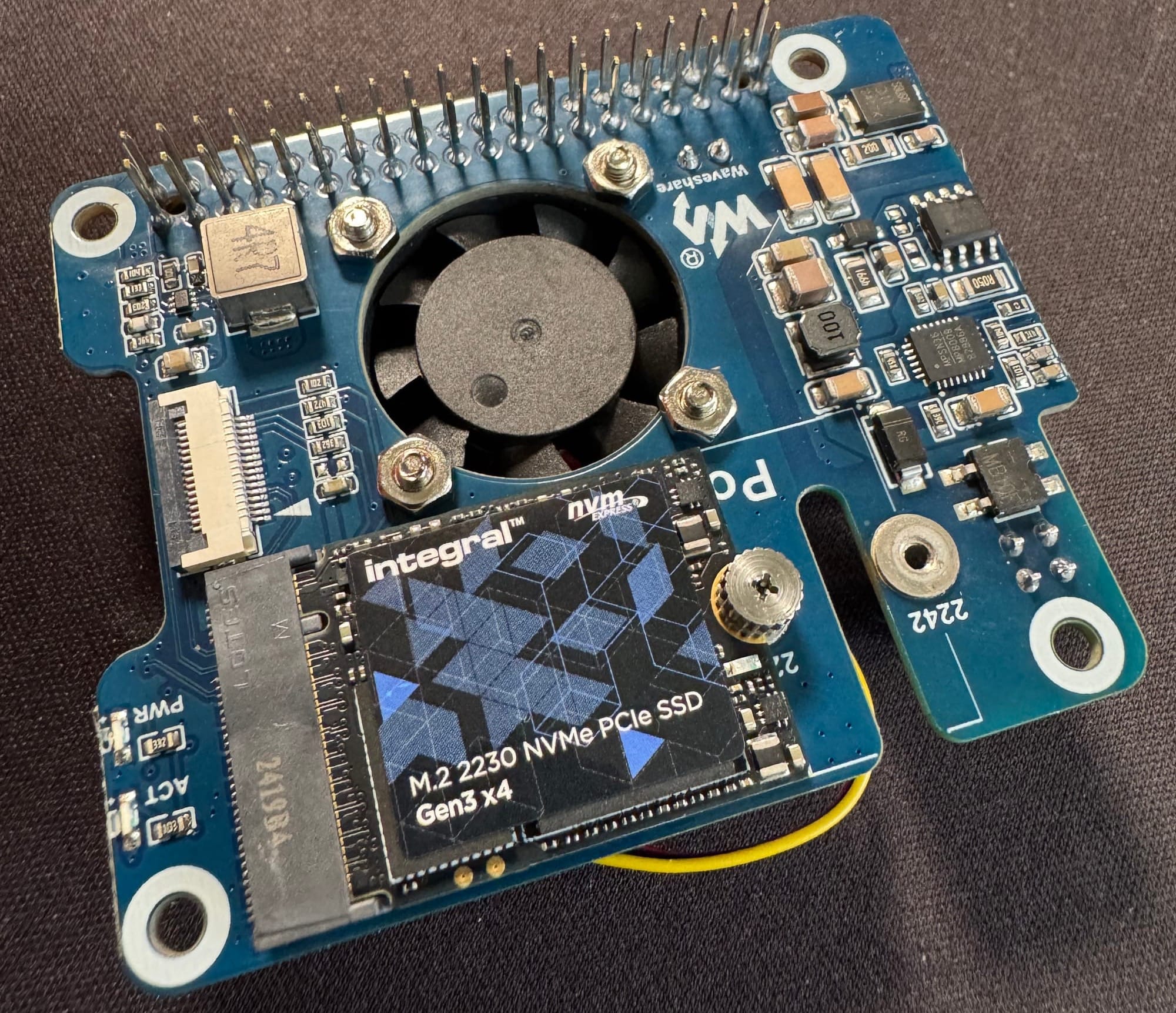 The Waveshare POE HAT with a integral nvme disk installed